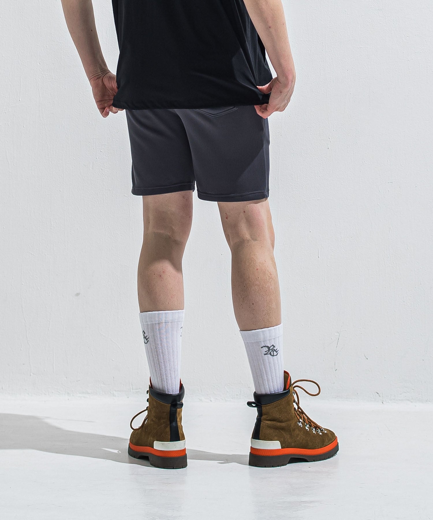 AZE   SHORTS