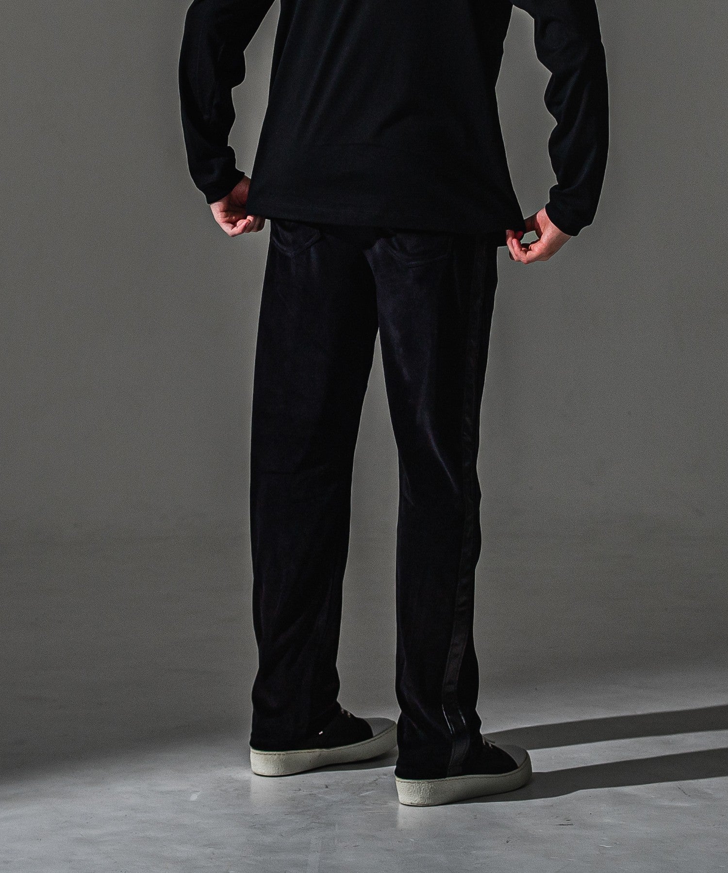 RESOUND CLOTHING リサウンドクロージング VELOUR SIMIWIDE TUCK PT RC41-ST-044 BLACK