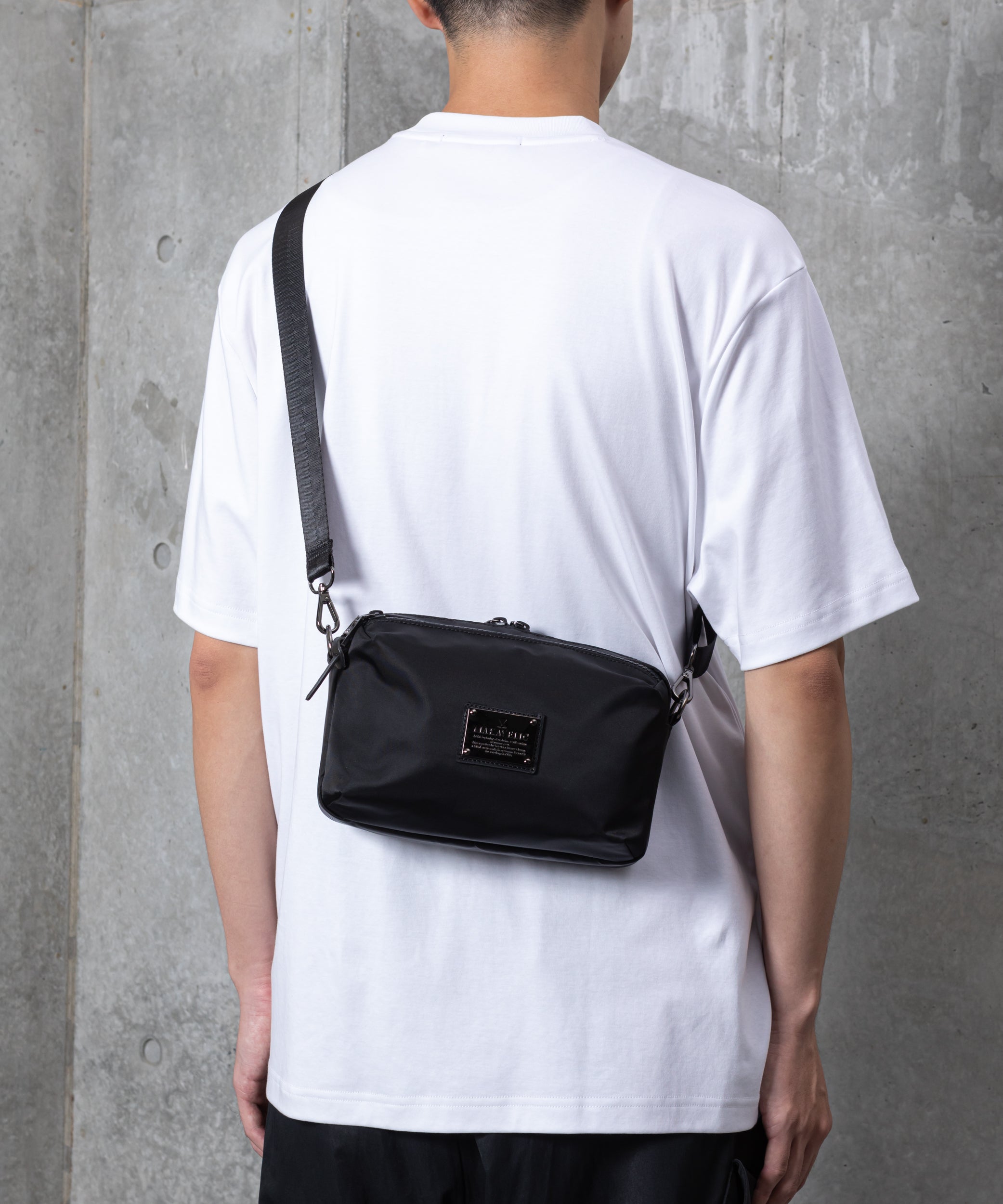 MAKAVELIC MARK SHOULDER BAG & POUCH