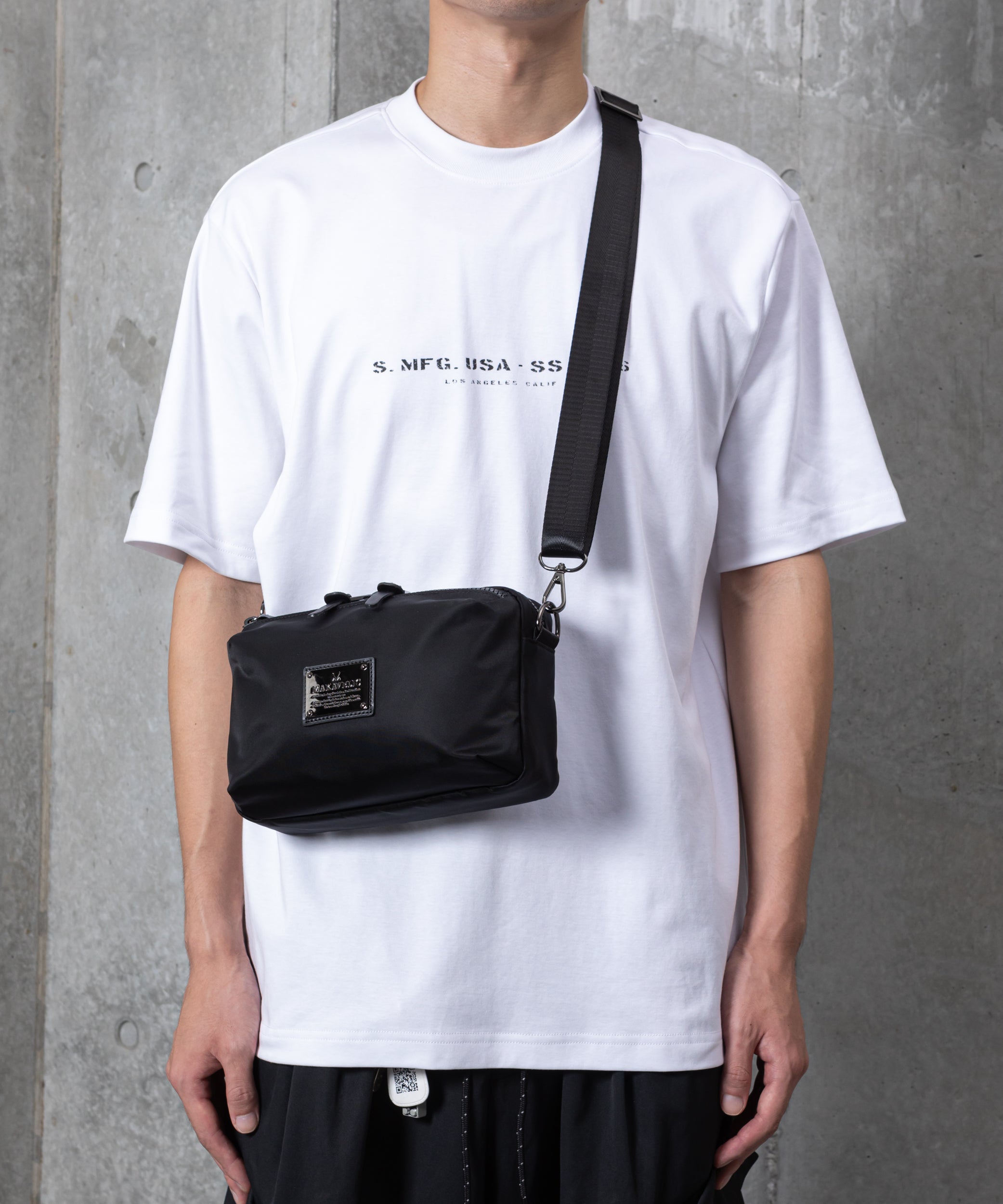 MAKAVELIC MARK SHOULDER BAG & POUCH