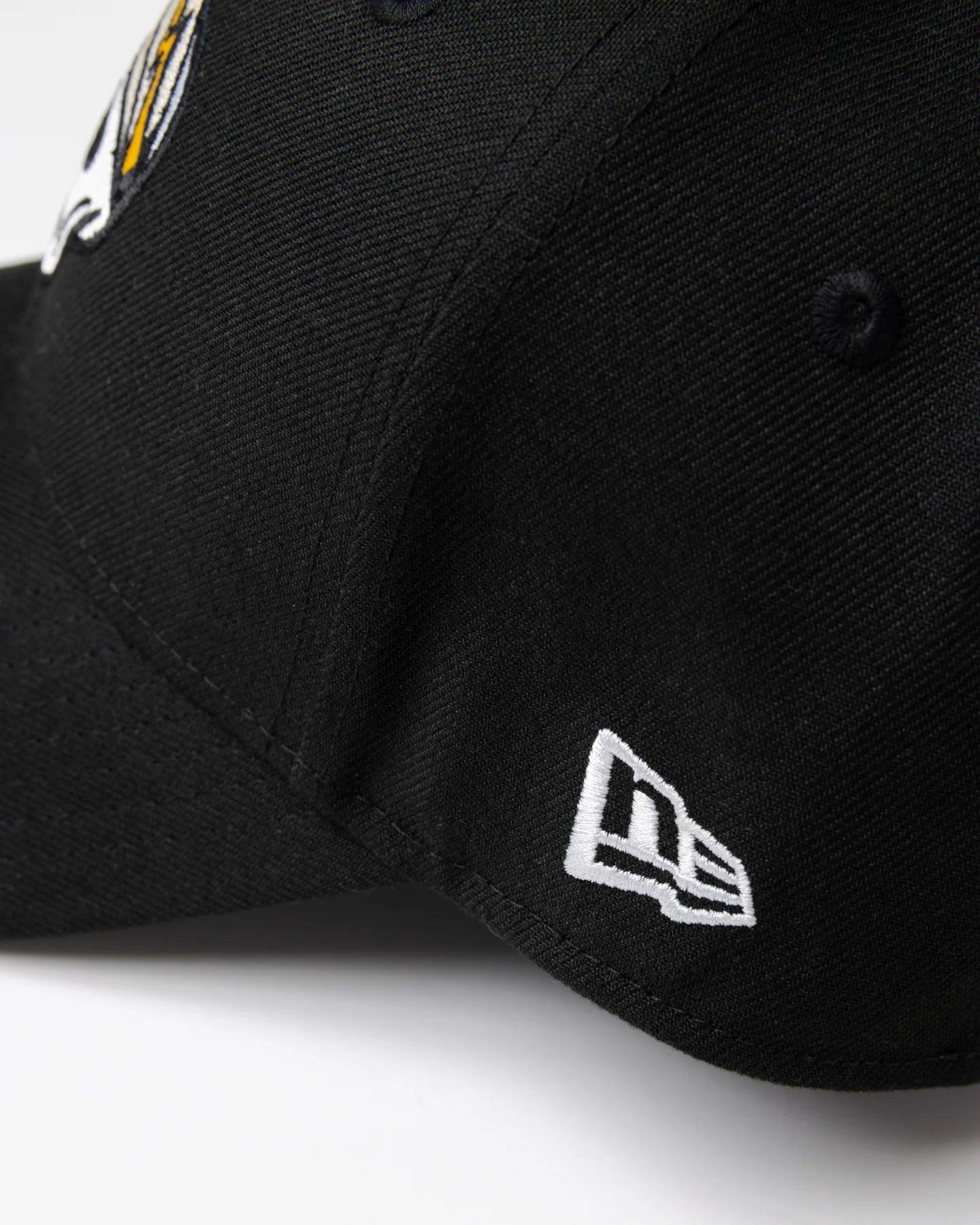 【DVG × NEW ERA®】 SKULL CAP 075762801-BLACK