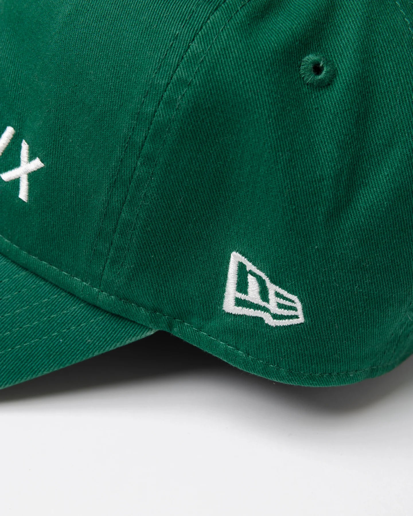 【DVG × NEW ERA®】 CAP 075762802-GREEN