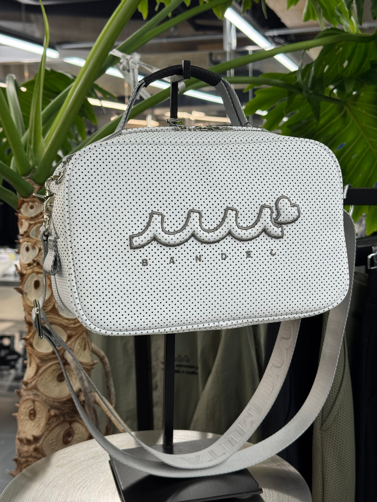 BANDEL×muta エシカルレザーポーチバッグ