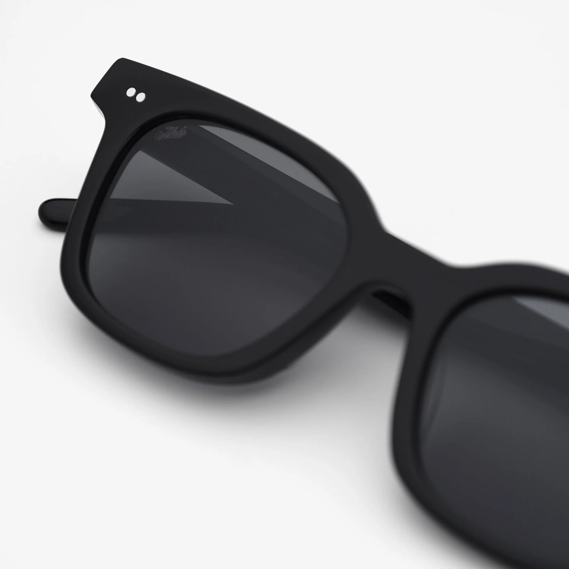 Hi-Fi Essentials 2409 01 01 アイウェア / Black×Black