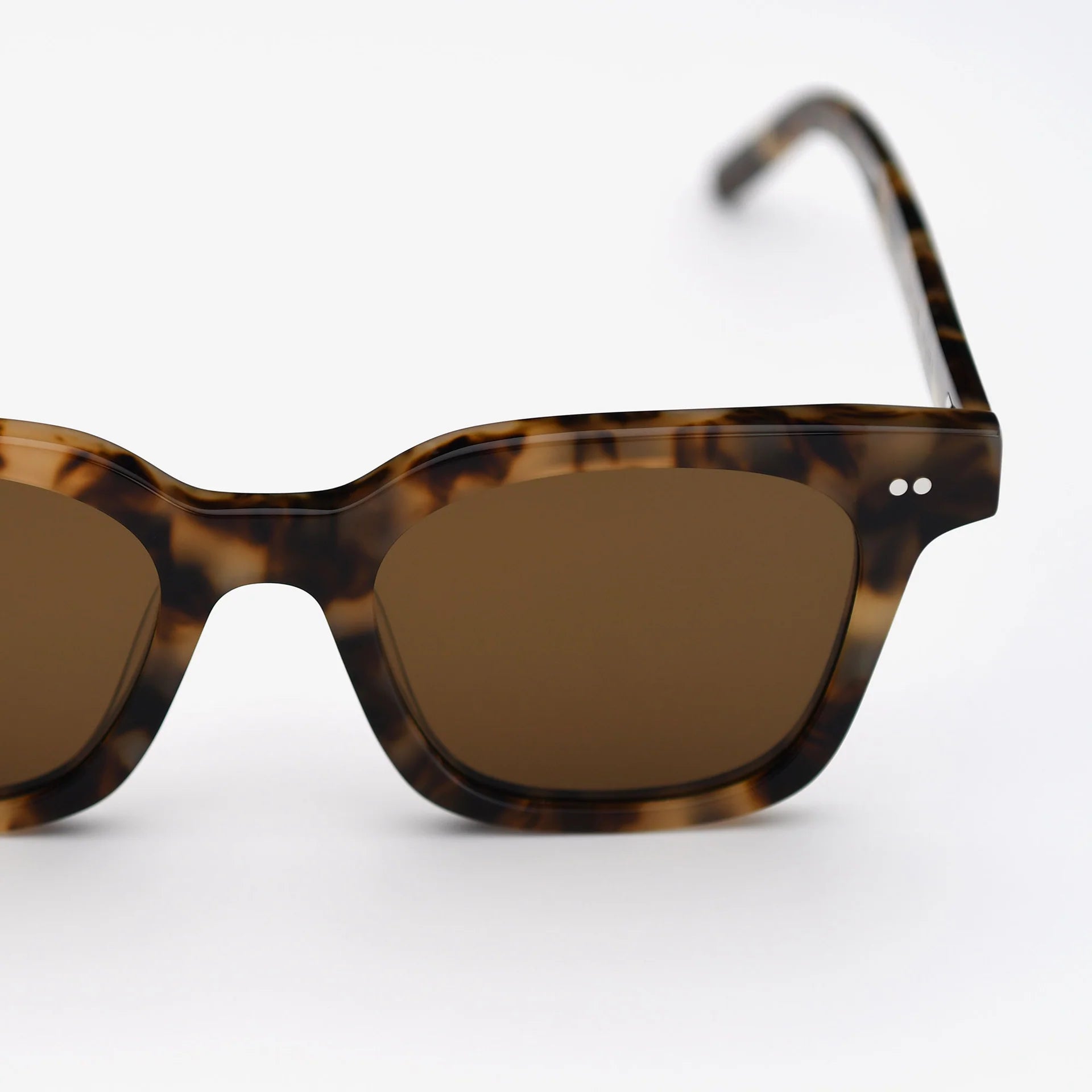 Hi-Fi Optical 2409 92 62 アイウェア / Tortoise Brown