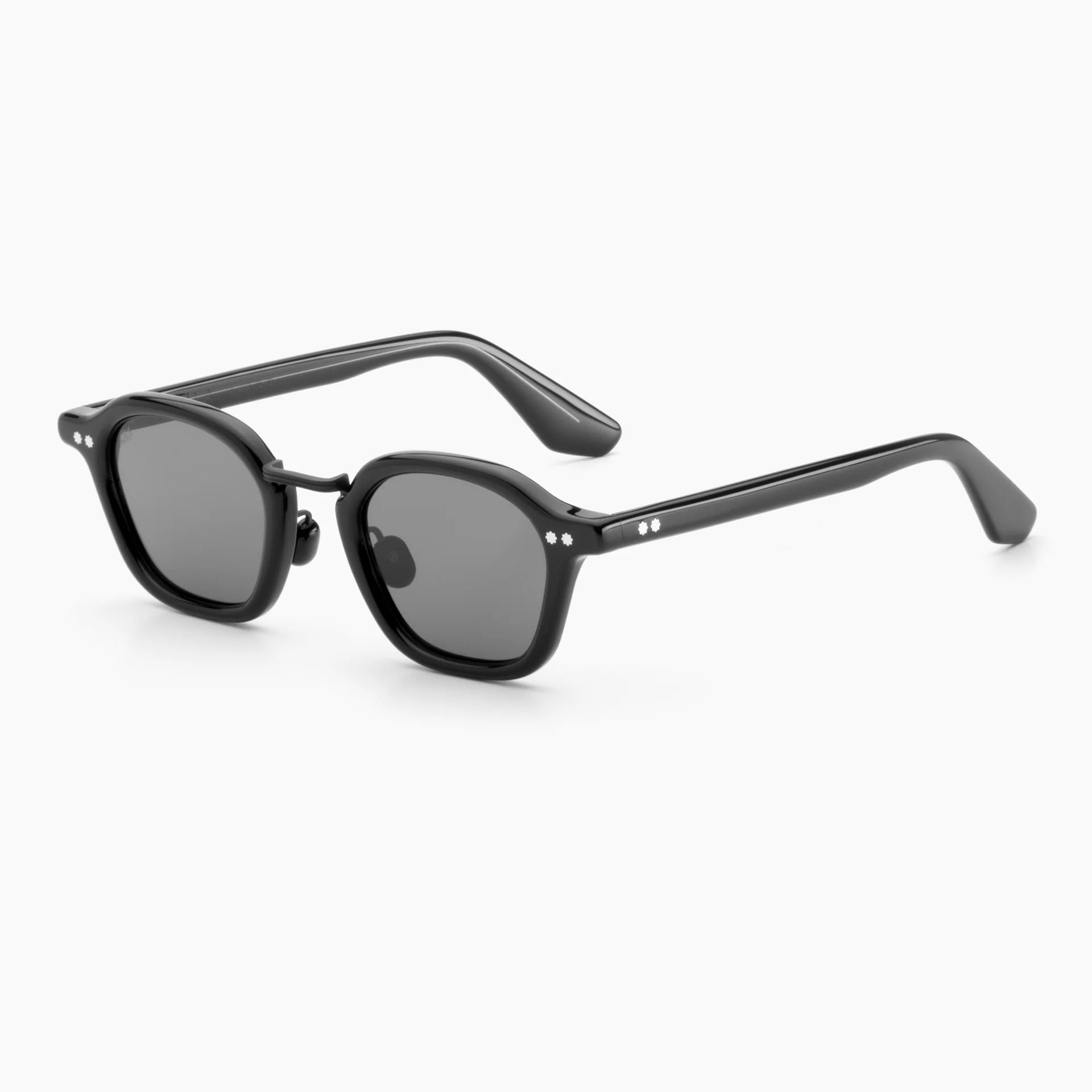 IRIS / BLACK/BLACK