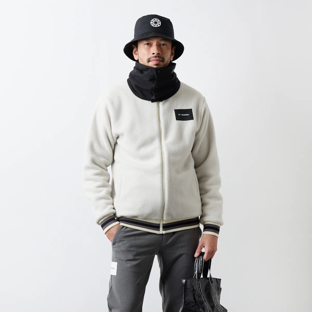 BANDEL GOLF スタンドカラー フリースブルゾン BEIGE