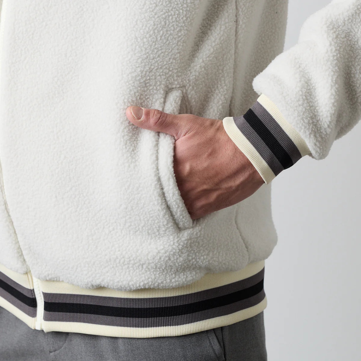 BANDEL GOLF スタンドカラー フリースブルゾン BEIGE