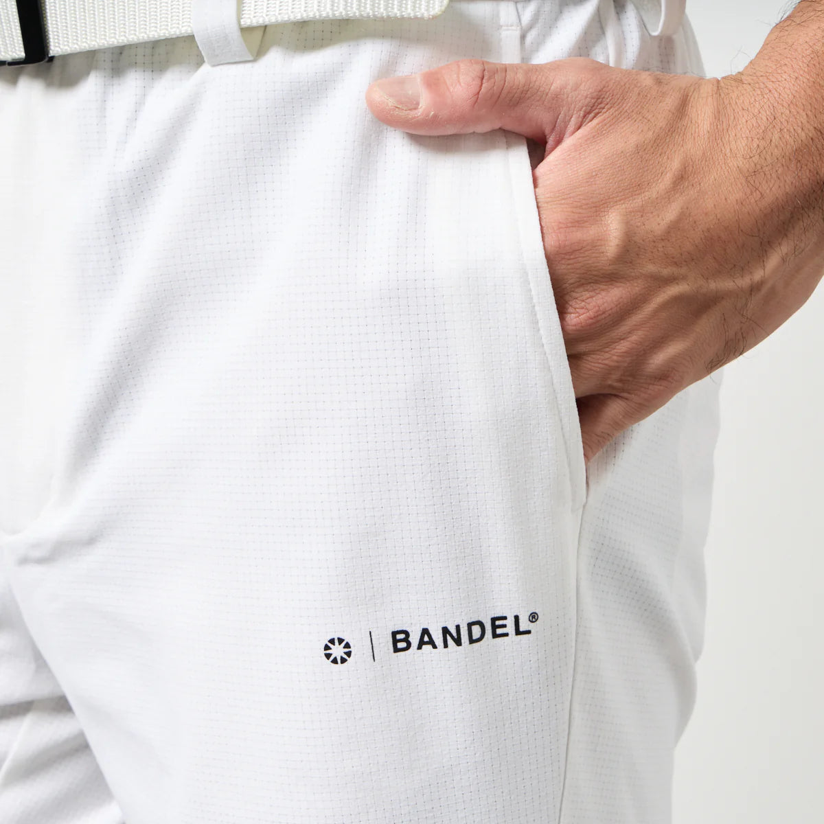 BANDEL GOLF エアレーションハーフパンツ