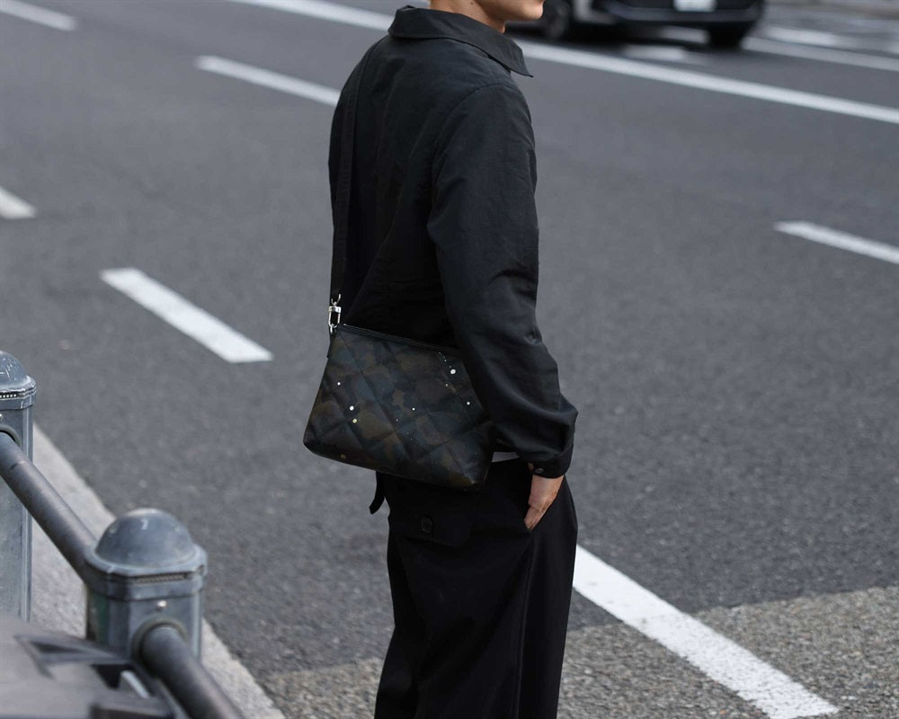 GENTIL BANDIT キルティングクロスボディ カーキカモ