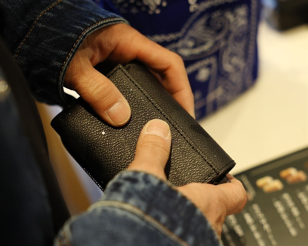 GENTIL BANDIT ジャンティバンティトライフォールドウォレット カーキカモ