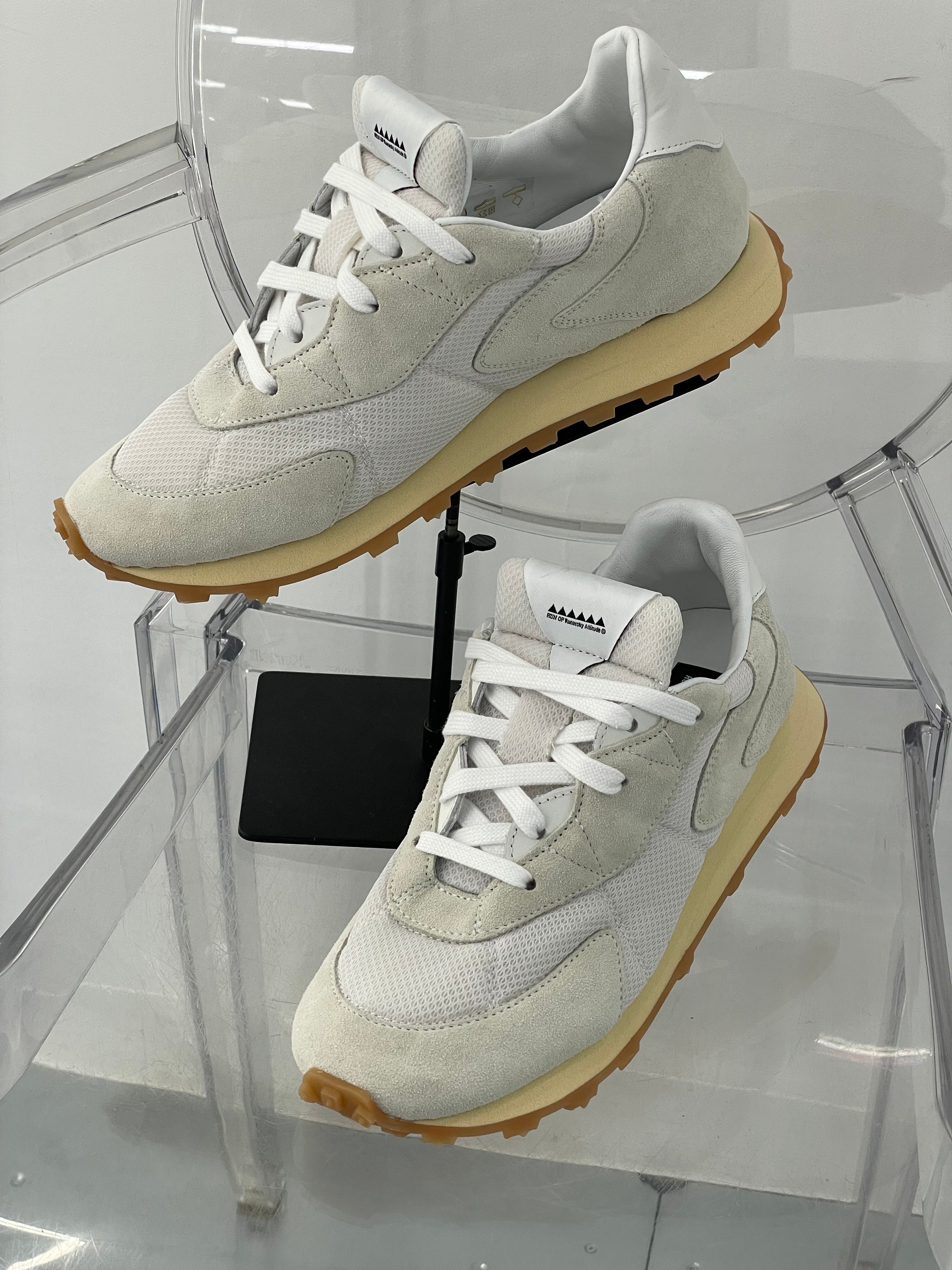 RUN OF Retro/Piuma Gold/Iceland