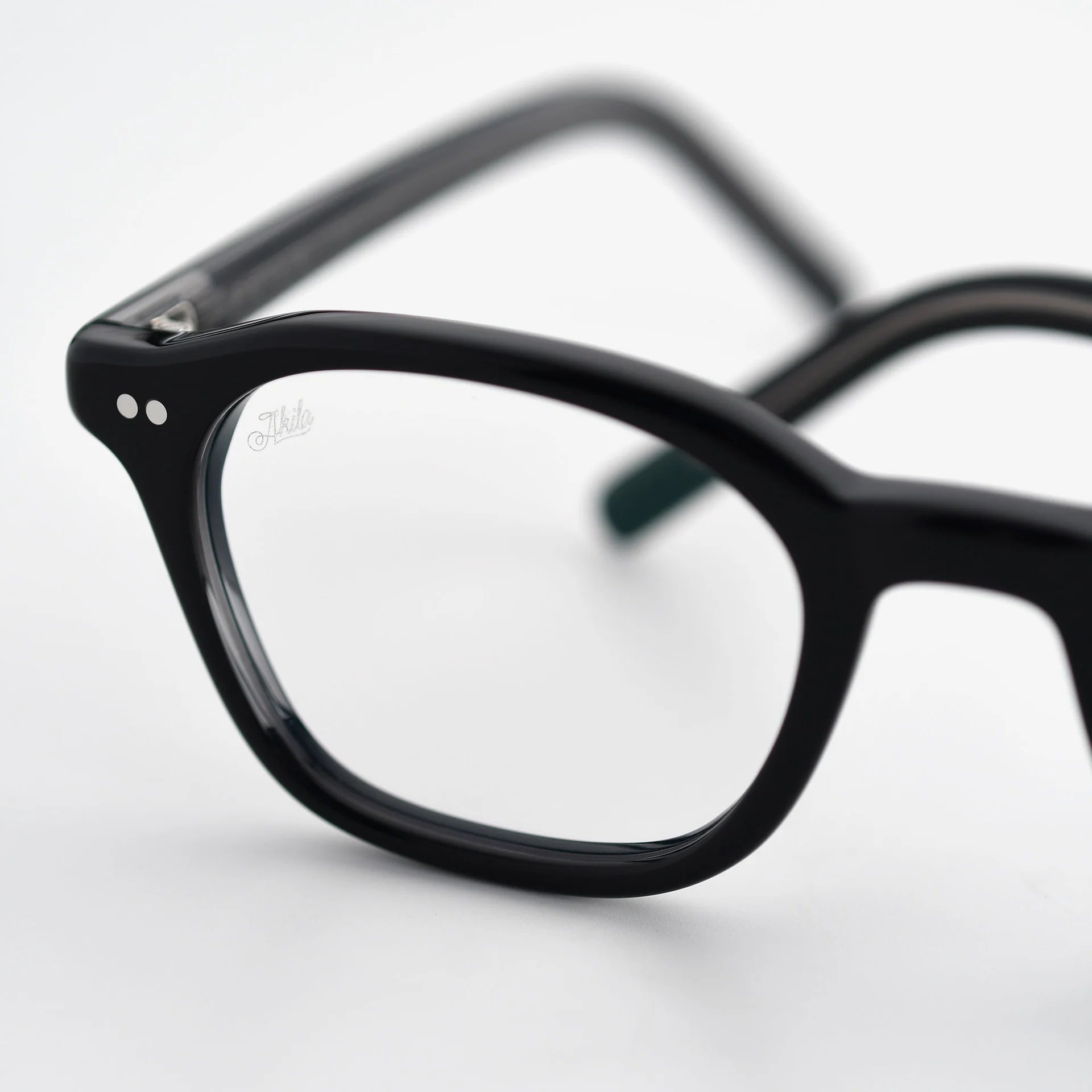 NOMOS / BLACK