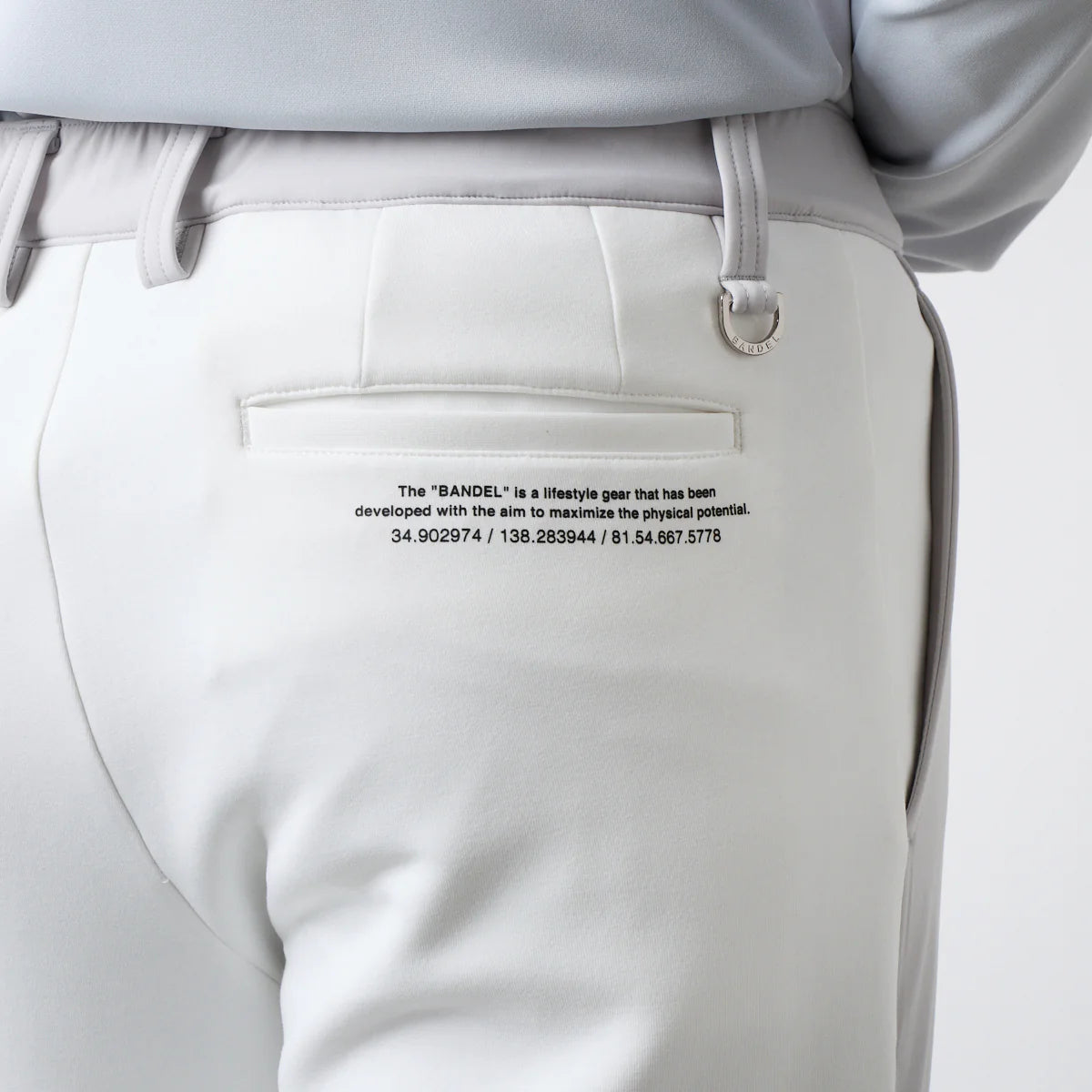 BANDEL GOLF フロントスウィッチ テーパードパンツ WHITE