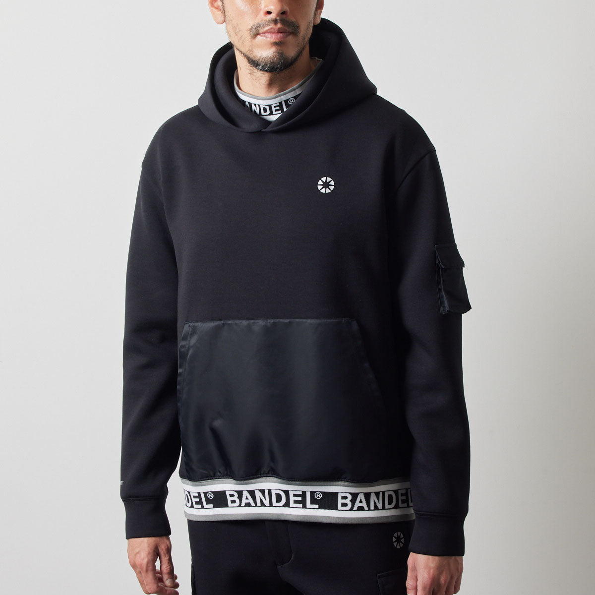 NYLON POCKET P/O HOODIE BGS-4ANPHD 軽量 ダンボール素材 異素材MIX セットアップ / BLACK