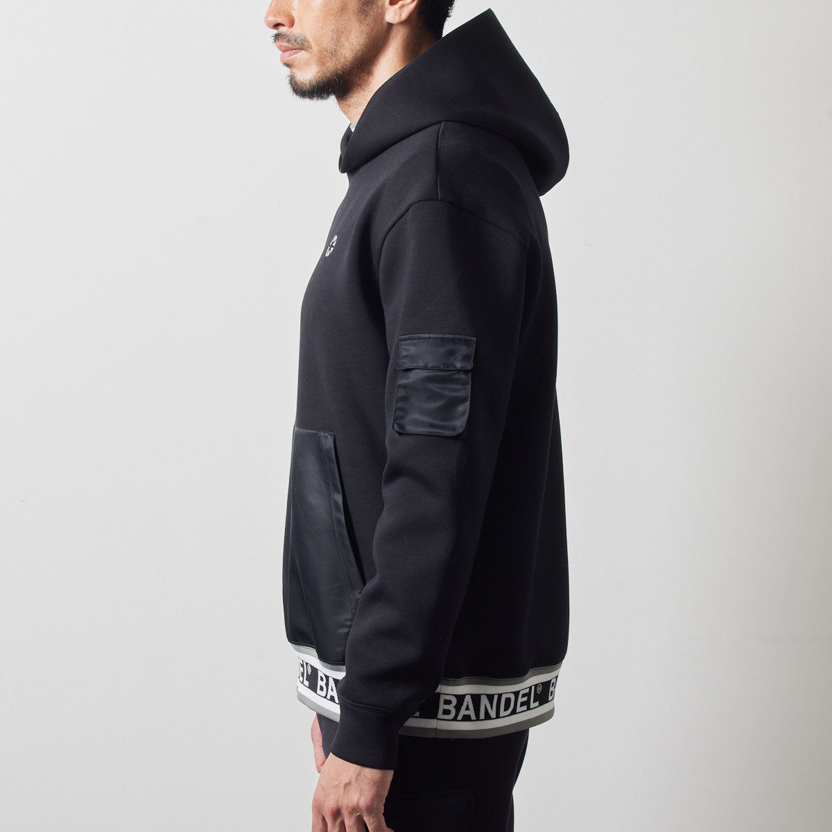 NYLON POCKET P/O HOODIE BGS-4ANPHD 軽量 ダンボール素材 異素材MIX セットアップ / BLACK