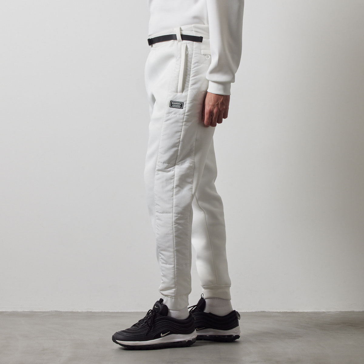 SIDE PUFFER TRACKPANTS BGS-4ASPTP トラックパンツ インベル 軽量 保温 中綿 動きやすい セットアップ / WHITE