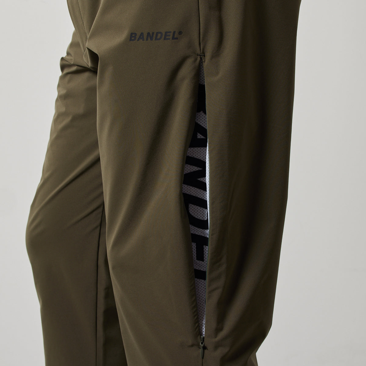 BANDEL GOLF バンデルゴルフ ロングパンツ セットアップ VENTILATION WOVEN LONG PANTS BGS-4SVWLP KHAKIxBLACK カーキ ブラック