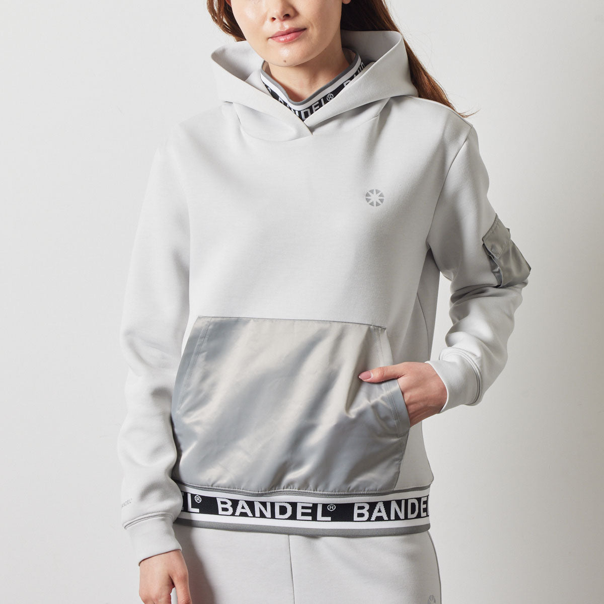 WOMENS NYLON POCKET P/O HOODIE BGS-W4ANPHD 軽量 ダンボール素材 異素材MIX / L-GREY