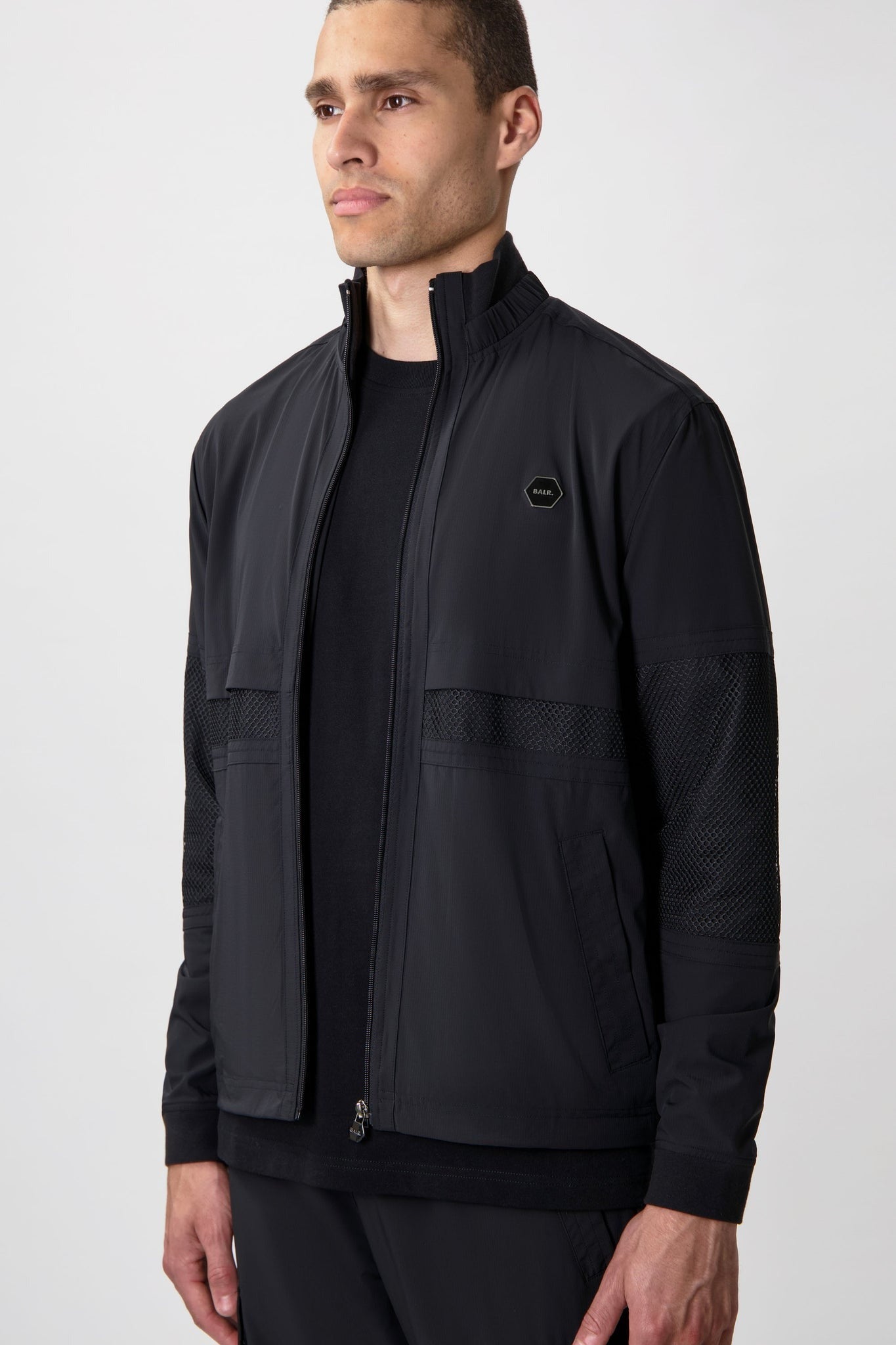 Hexline Regular Fit Track Jacket B1387.1022 トラックジャケット / Jet Black