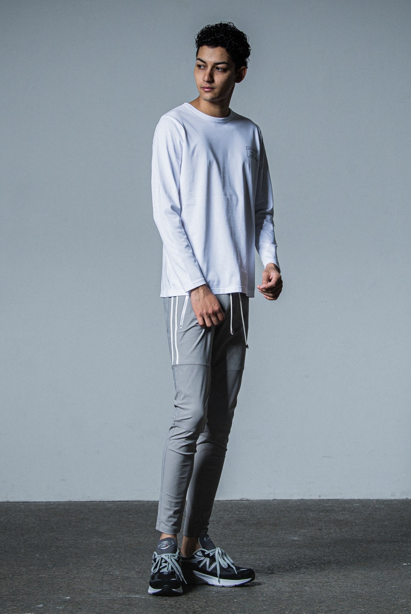 Johnson LINE NYLON PT BASIC-ST-009 SUPER TIGHT TAPERD ロングパンツ 機能素材 / GREY×LINE WHITE