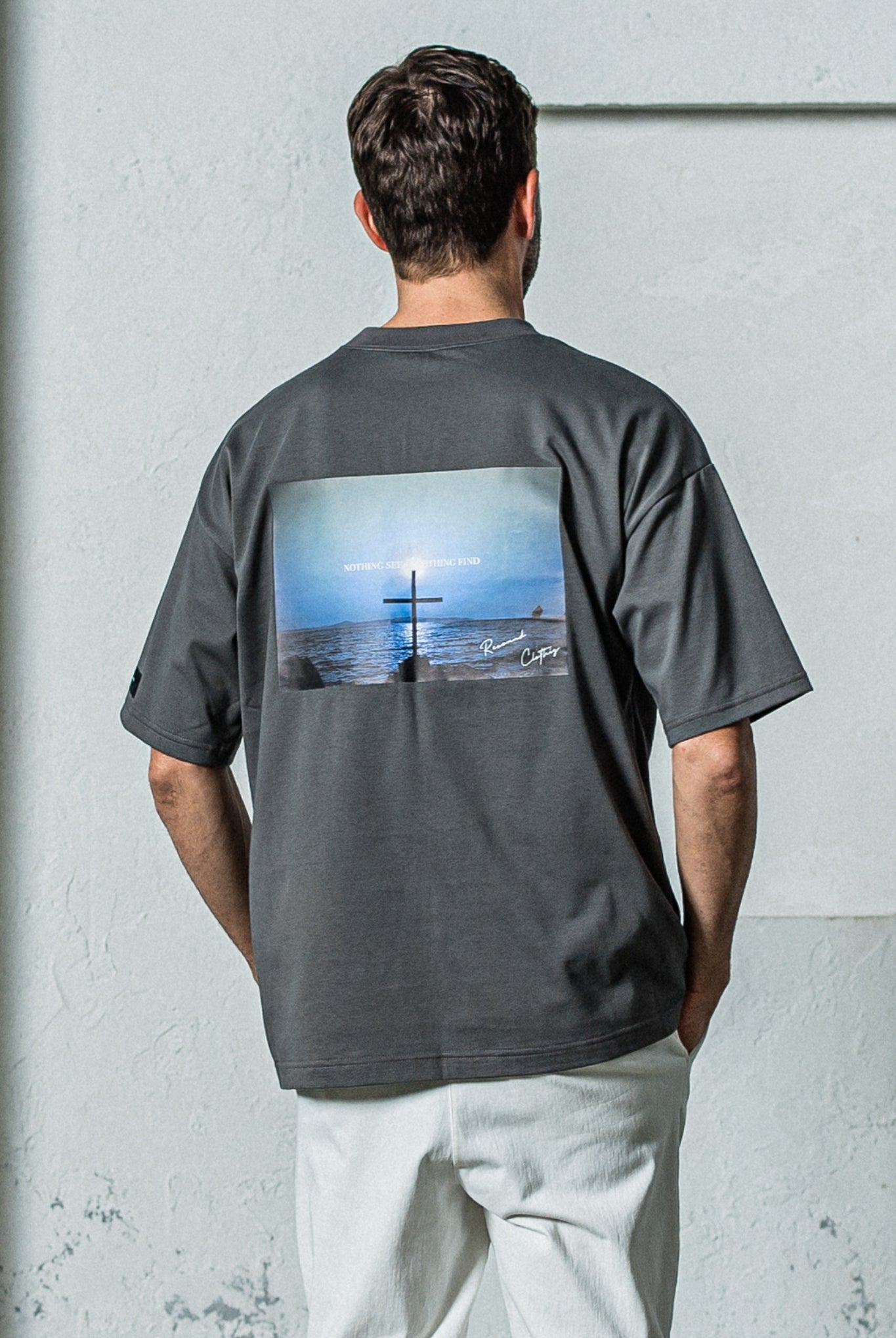 【ご予約受付中】BACK Photo OVER TEE RC35-T-001 Tシャツ コットン100% UVカット 蒸れにくい 光沢感 しなやかな手触り / CHACOAL [全3色]