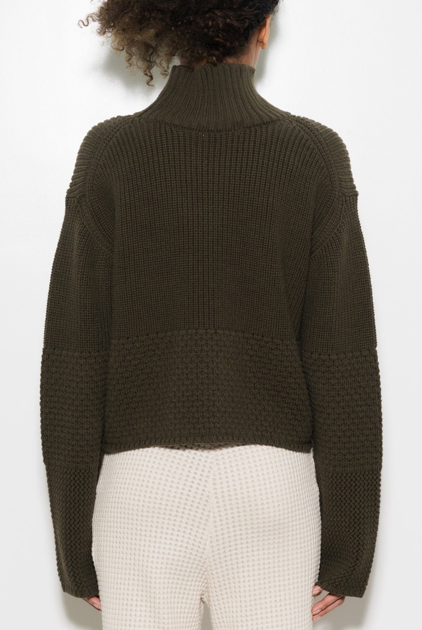 PATCHWORK KNIT PULLOVER LSEA24A9620-K ニット ハイネック ウール 100% ショート丈 日本製 / IVORY